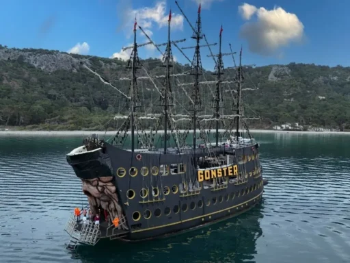Belek'ten Gonster Korsan Tekne Turu