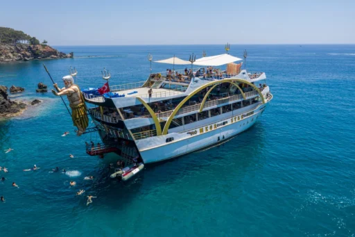 Alternative view of Kemer Boat Tour from Belek